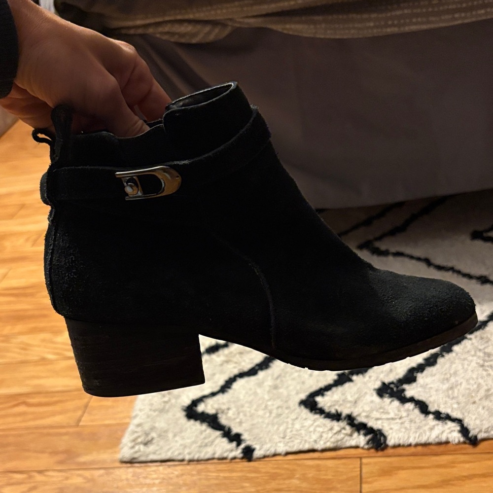 Elegant Black Ankle Booties